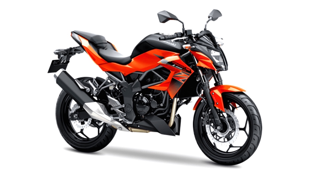 girl motorcycle kawasaki z 250sl