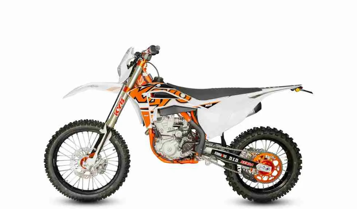 girl motorcycle kayo 250