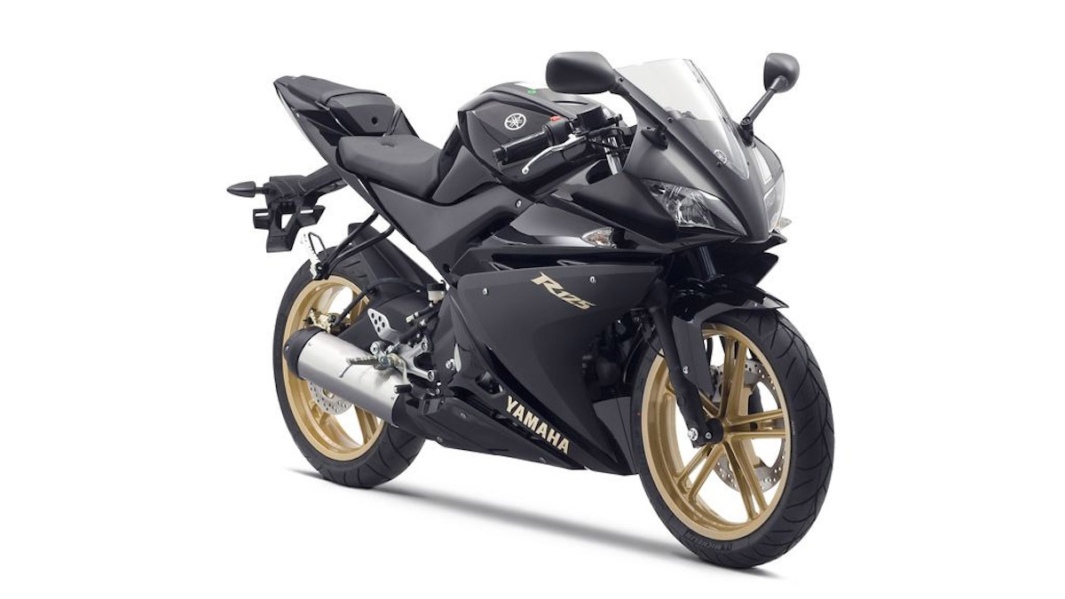 girl motorcycle yamaha yzf r125
