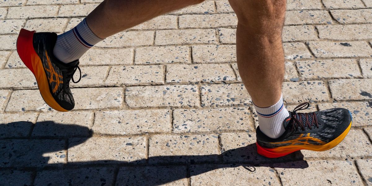 best sport shoes men asics