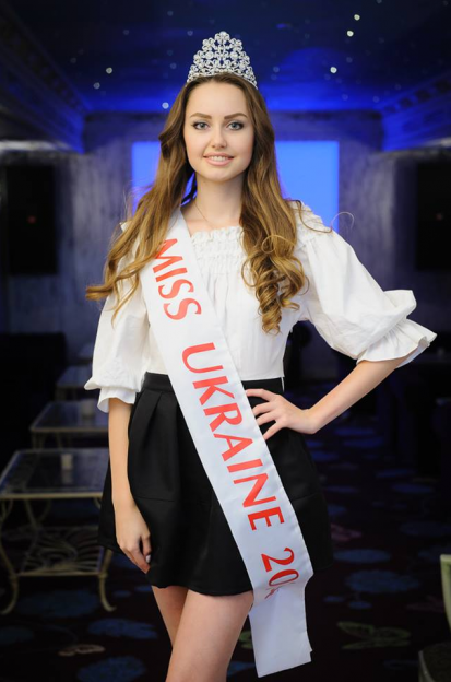24.adriana hasanshin