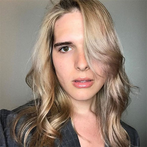 Hari Nef models 2017